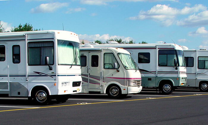 motorhomes parked and waiting for radiator service work